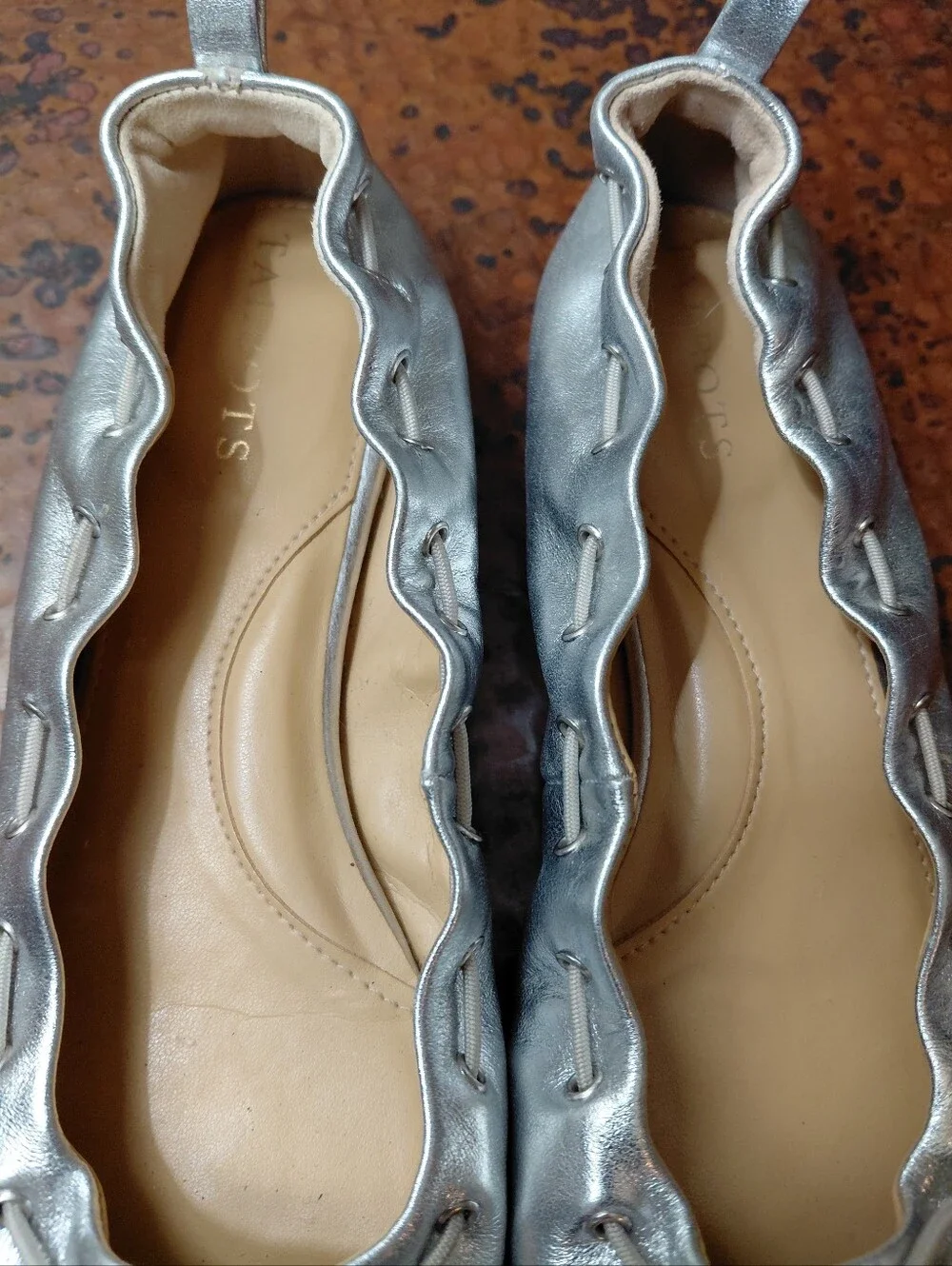 Talbots Sz. 6 Metallic Silver Leather Elastic Blair Ballet Flats